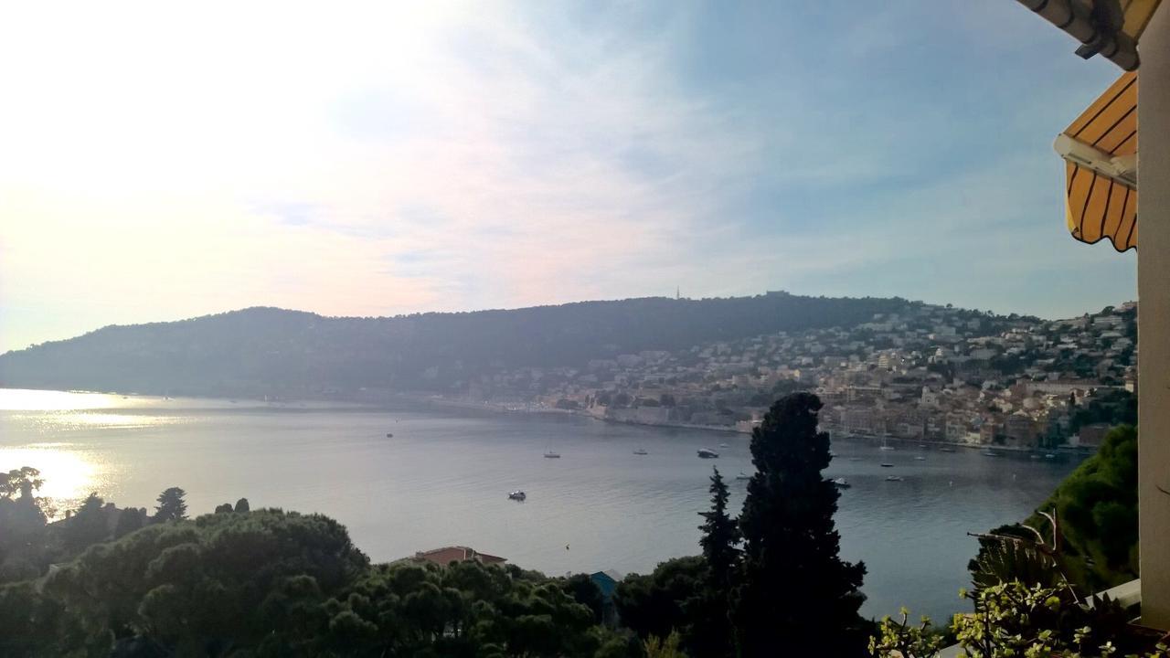 Vintage Flat Overlooking Villefranche Bay Apartment Exterior photo