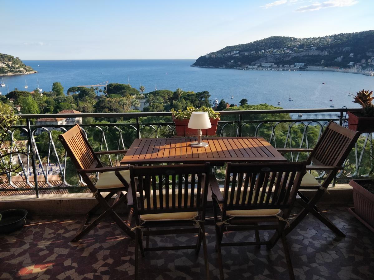 Vintage Flat Overlooking Villefranche Bay Apartment Exterior photo